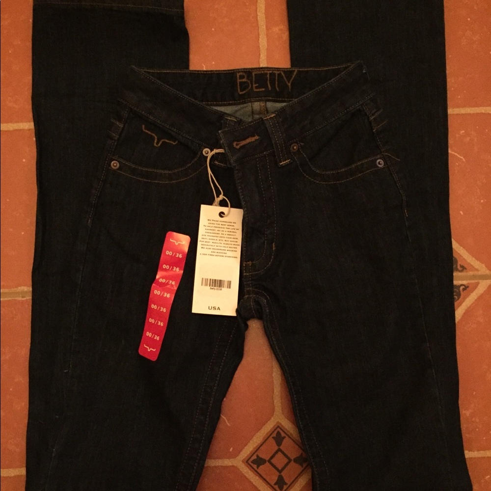 Kimes Ranch Betty NWT 00x36